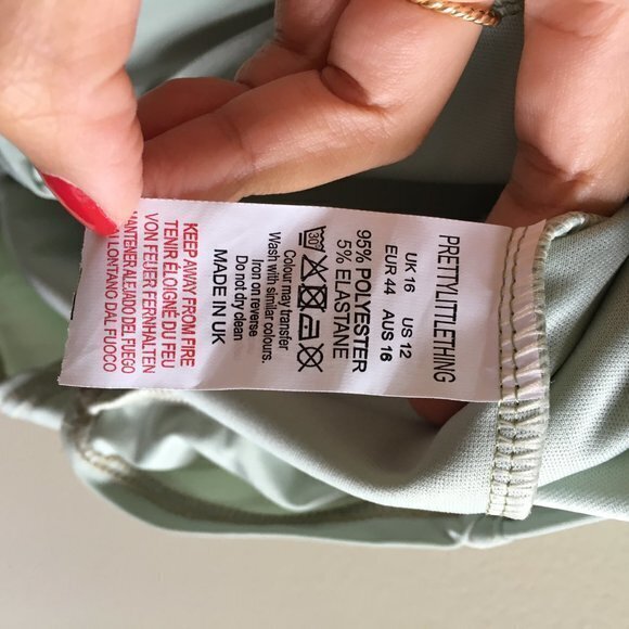 New Prettylittlething Sage Green Slinky Underbust Short Sleeve Bodycon D… - Picture 7 of 8